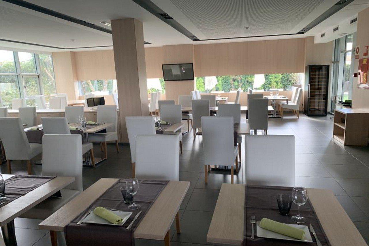 Hotel Sercotel Plana Parc Alquerias Del Nino Perdido Ngoại thất bức ảnh