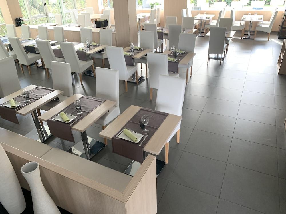Hotel Sercotel Plana Parc Alquerias Del Nino Perdido Ngoại thất bức ảnh