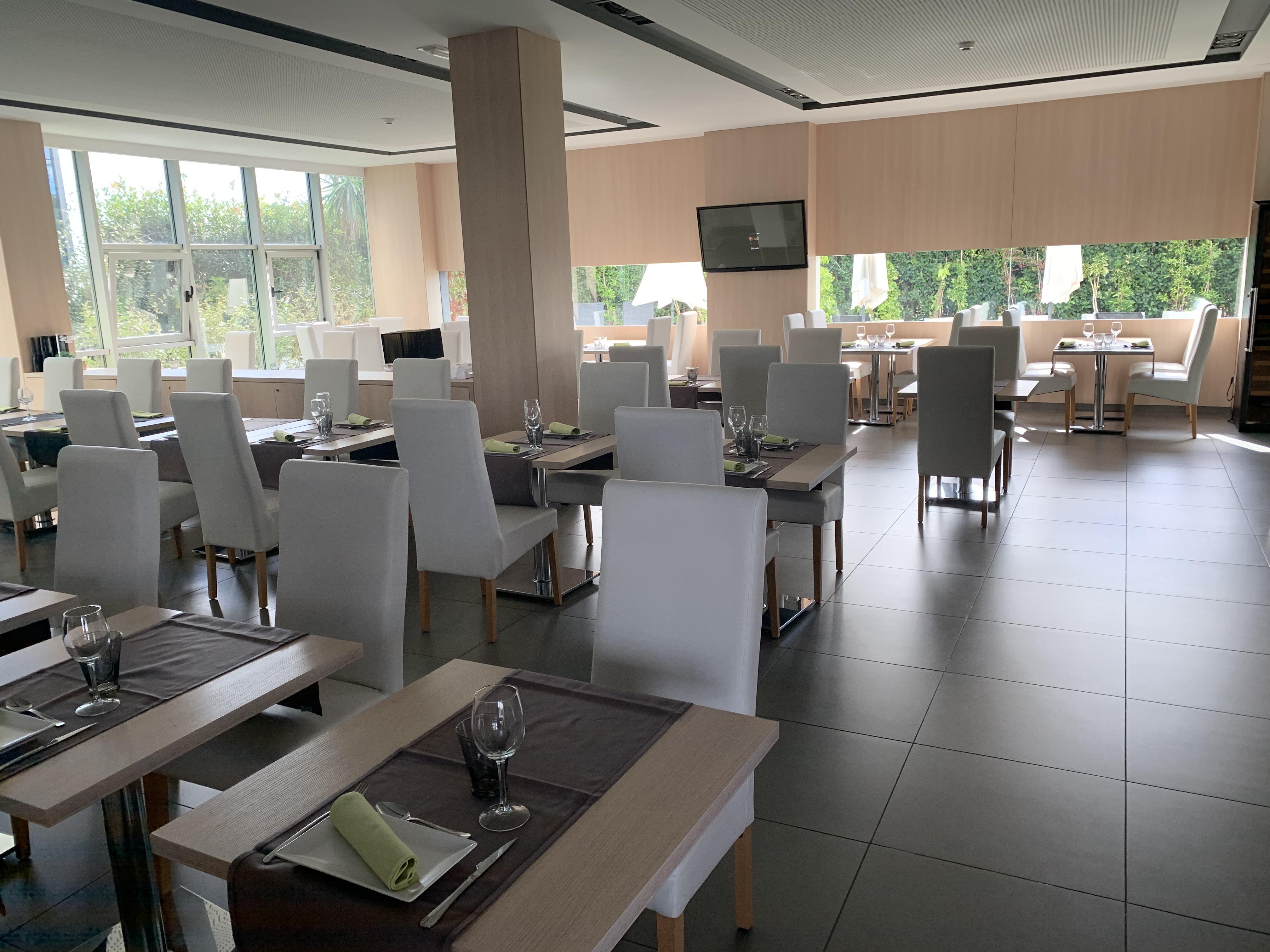 Hotel Sercotel Plana Parc Alquerias Del Nino Perdido Ngoại thất bức ảnh