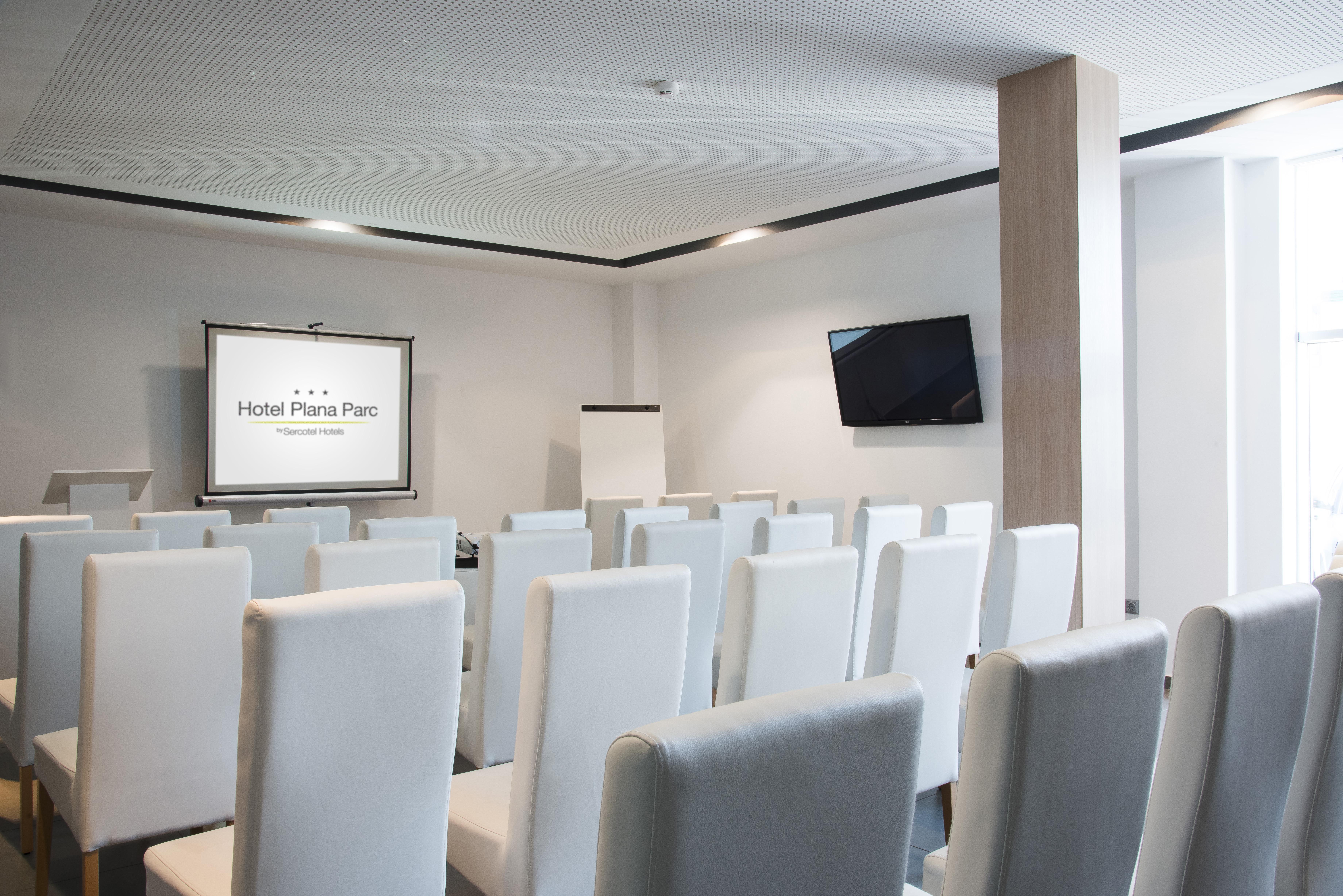 Hotel Sercotel Plana Parc Alquerias Del Nino Perdido Ngoại thất bức ảnh