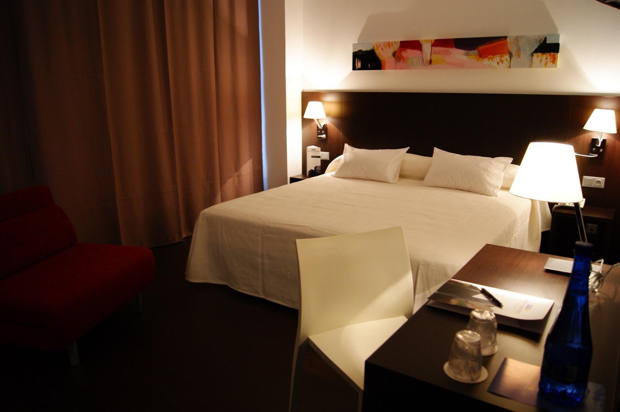 Hotel Sercotel Plana Parc Alquerias Del Nino Perdido Ngoại thất bức ảnh